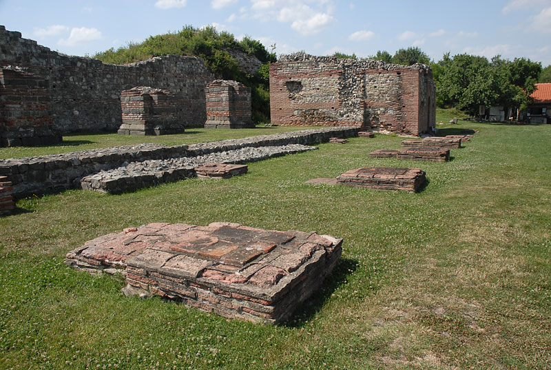 Felix Romuliana: Felix Romuliana is a popular tourist stop on the Roman Emperors' trail which links the birthplaces of over 17 Roman Emperors born on the territory of modern Serbia.